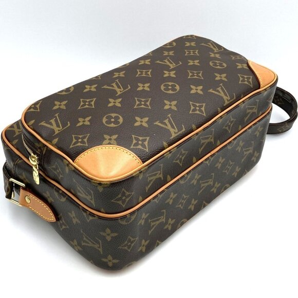 LOUIS VUITTON Authentic Brown Monogram Canvas Shoulder Bag - Picture 7 of 9